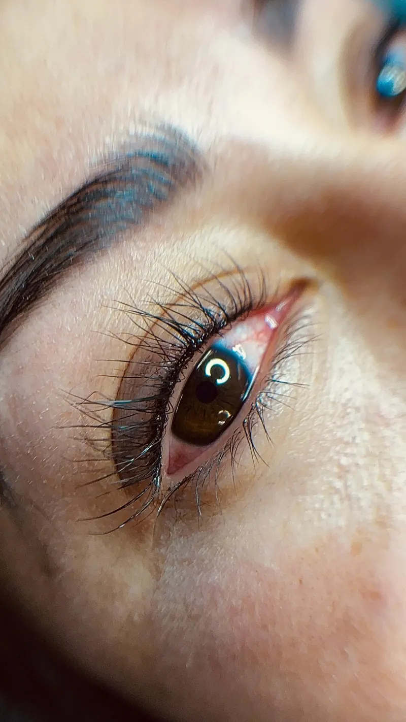 Eyeliner entrepestañas, Bellagea Studio